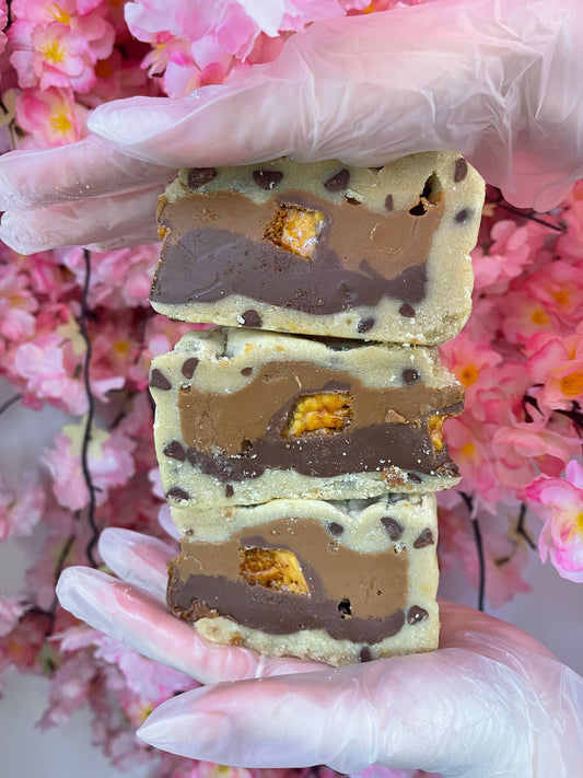 The Biscoff, Crunchie & Milk Chocolate Cookie Pie (WHOLESALE)