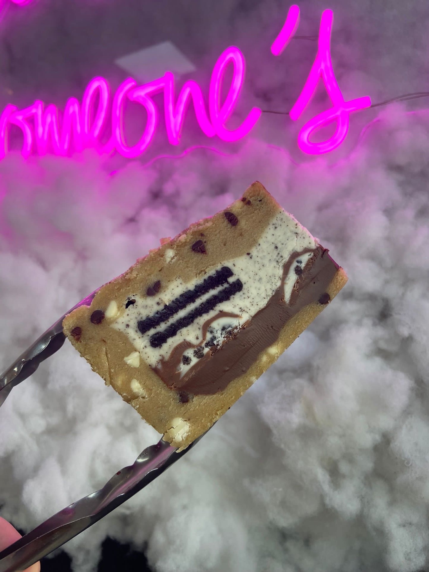 The Oreo Cookies and Cream Cookie Pie (WHOLESALE)